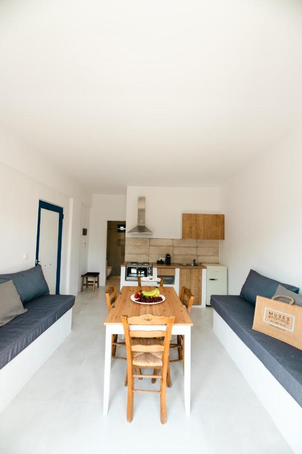 Muses Apartments 아이아 아나 외부 사진
