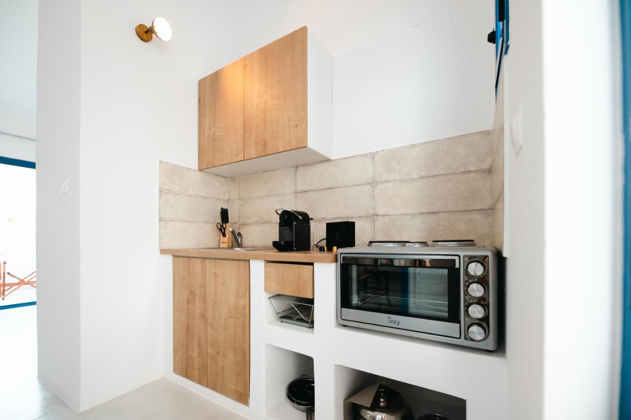 Muses Apartments 아이아 아나 외부 사진